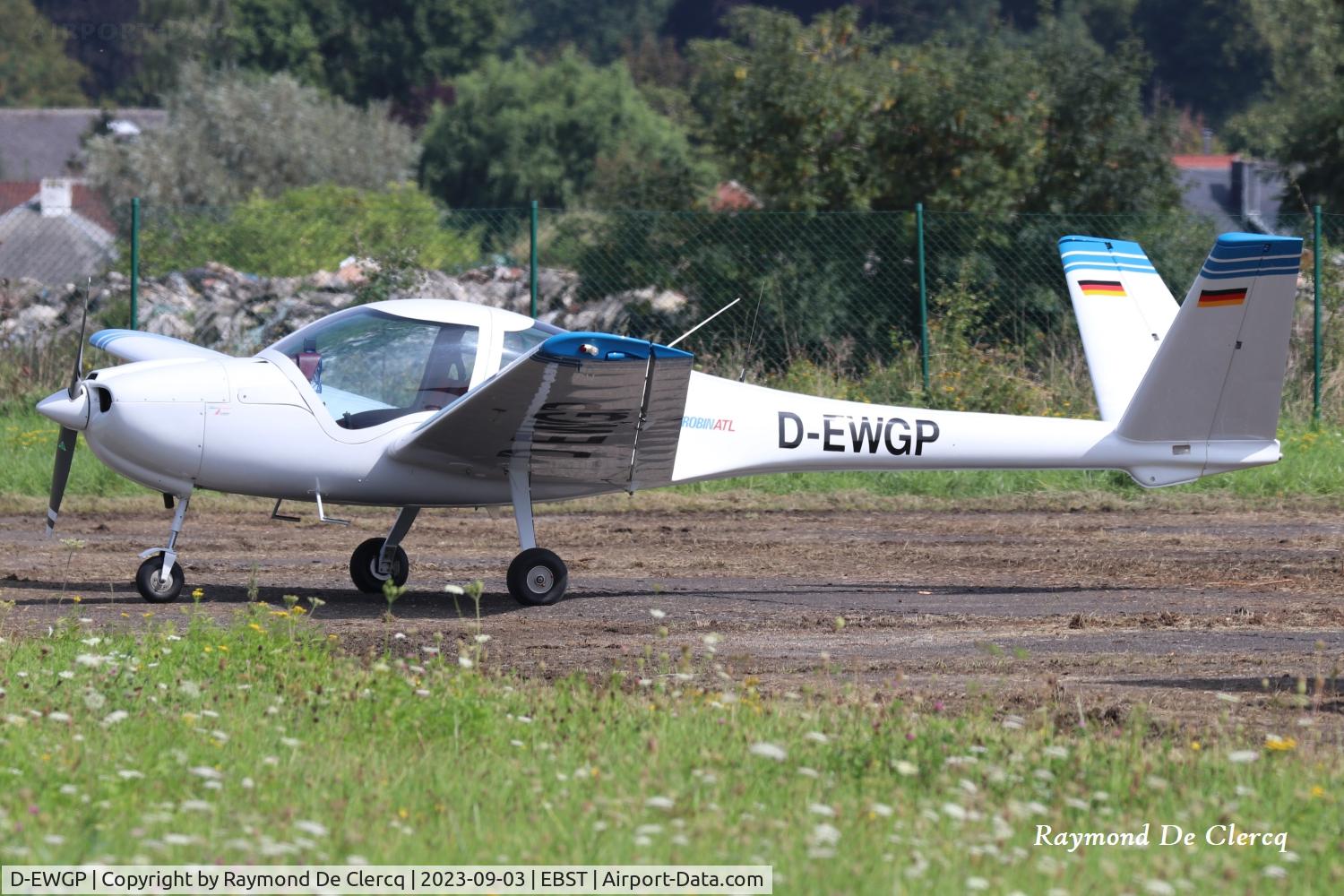 D-EWGP, 1985 Robin ATL L C/N 08, At Brustem.
