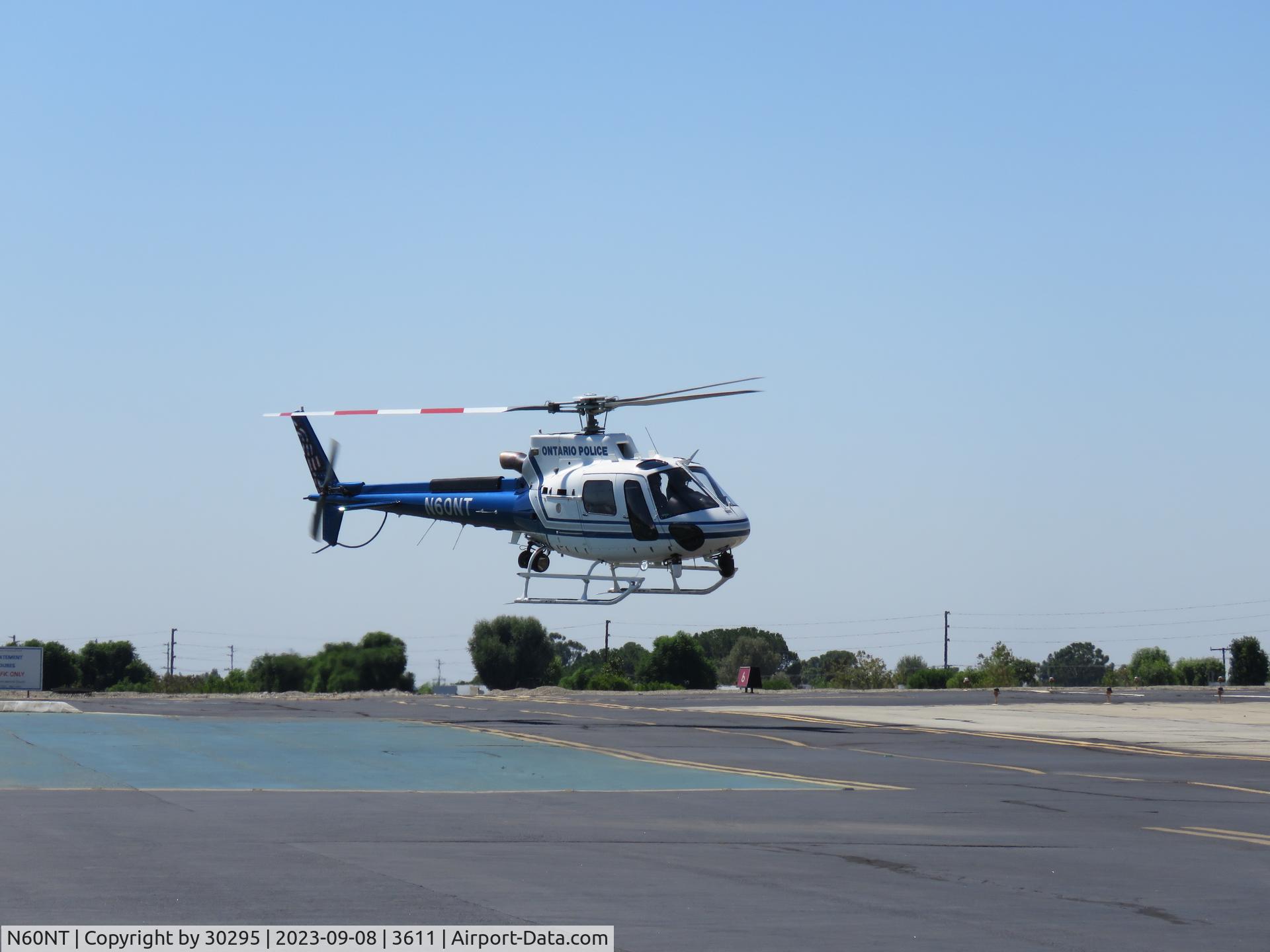 N60NT, 2017 Airbus Helicopters AS-350B-3 Ecureuil C/N 8466, Moving out to taxiway