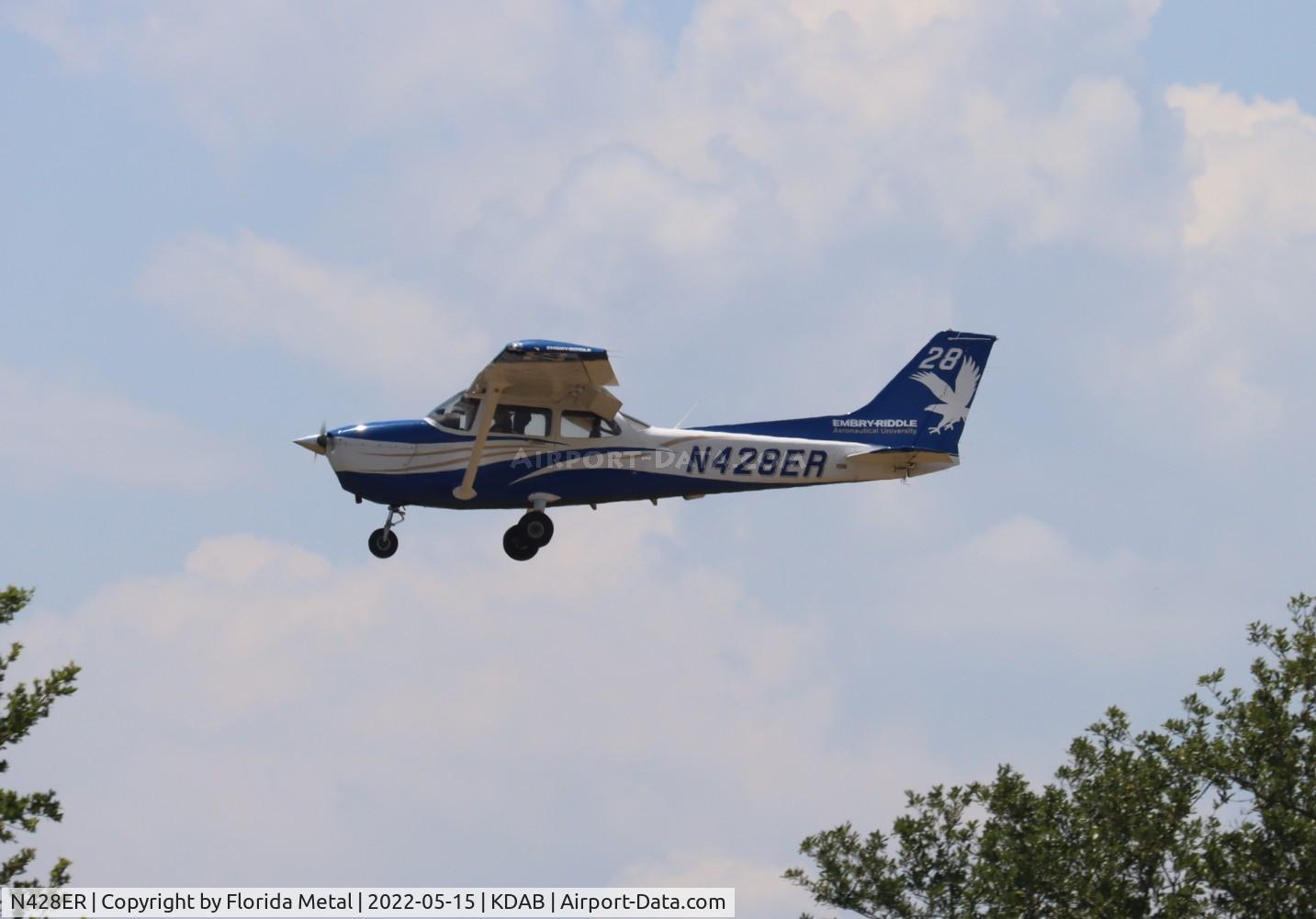 N428ER, 2014 Cessna 172S C/N 172S11451, C172S zx
