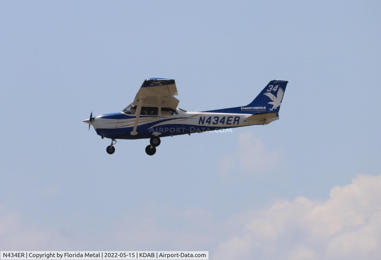 N434ER, 2014 Cessna 172S C/N 172S11456, C172S zx