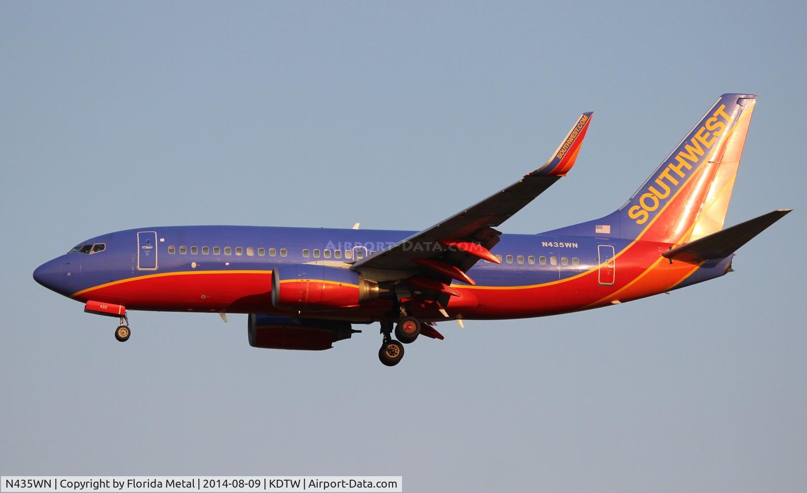 N435WN, 2003 Boeing 737-7H4 C/N 32455, SWA 737 canyon blue zx MDW-DTW