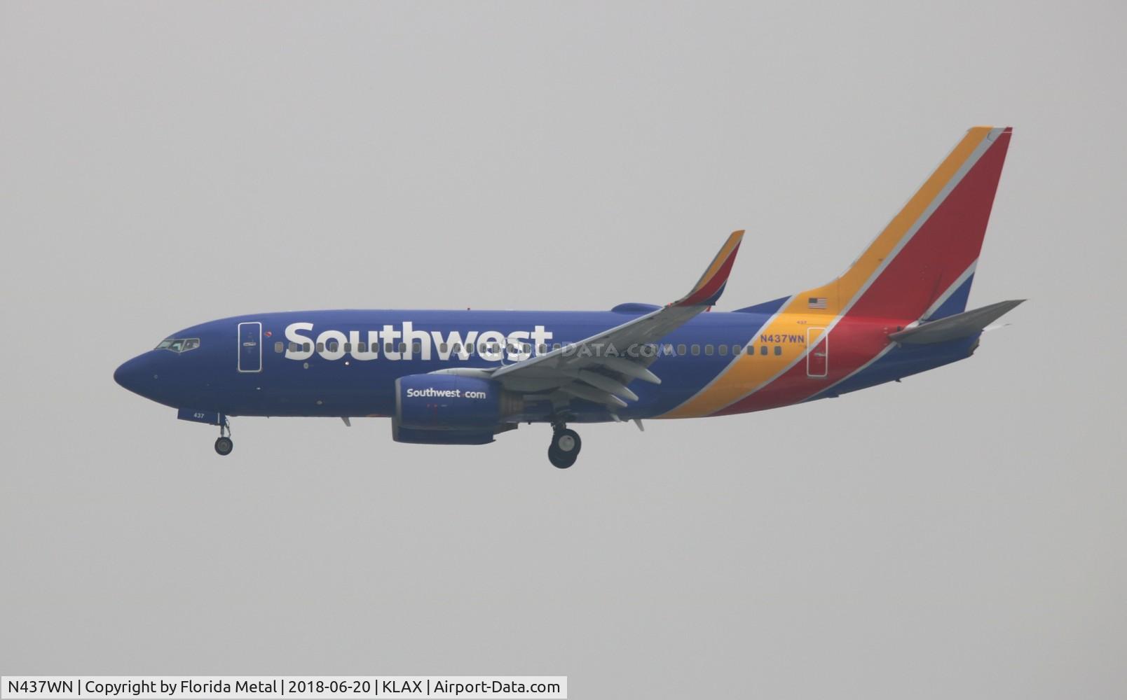 N437WN, 2003 Boeing 737-7H4 C/N 29832, SWA 737 nc zx OAK-KLAX
