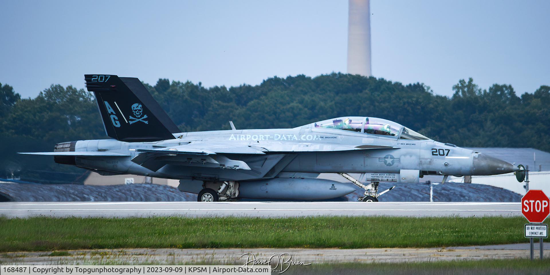 168487, Boeing F/A-18F Super Hornet C/N F261, VICTORY81 arriving for static display for the 2023 air show