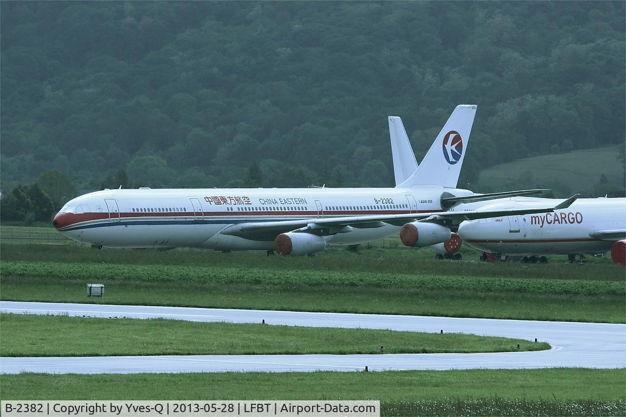 B-2382, 1996 Airbus A340-313 C/N 141, Airbus A340-313, Stored and pending dismantling by Tarmac Aerosave,Tarbes-Lourdes-Pyrénées airport (LFBT-LDE)
