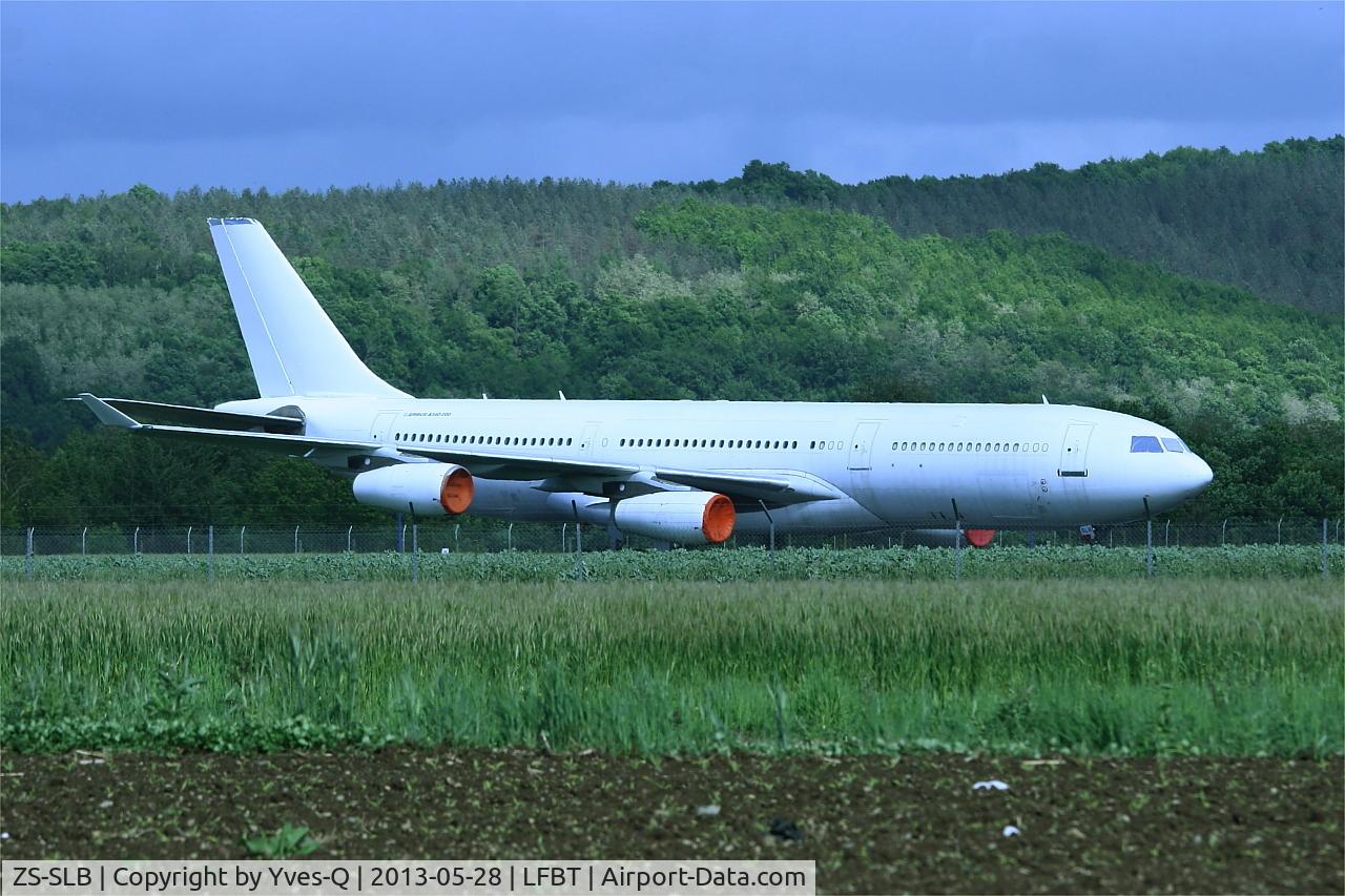 ZS-SLB, 1993 Airbus A340-211 C/N 011, Airbus A340-211, Stored and pending dismantling by Tarmac Aerosave,Tarbes-Lourdes-Pyrénées airport (LFBT-LDE)