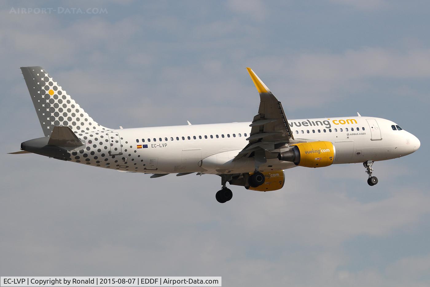 EC-LVP, 2013 Airbus A320-214 C/N 5587, at fra