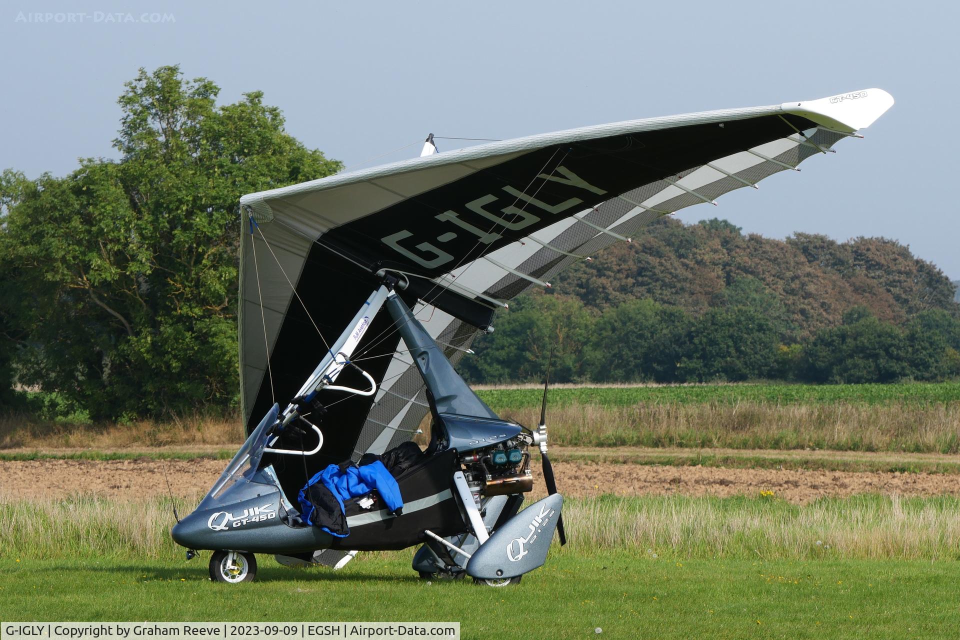 G-IGLY, 2008 P&M Aviation Quik GT450 C/N 8372, Parked at Northrepps.