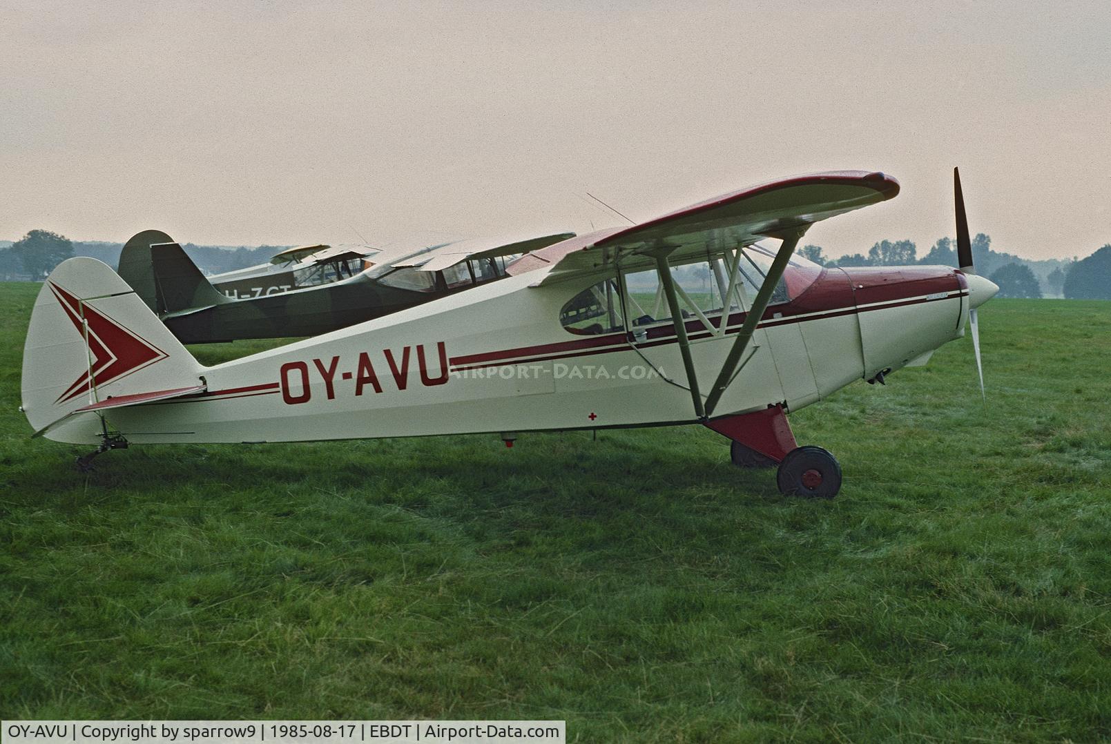 OY-AVU, 1946 Piper PA-12 Super Cruiser C/N 12-1272, Schaffen-Diest Rally. Scanned from a slide.