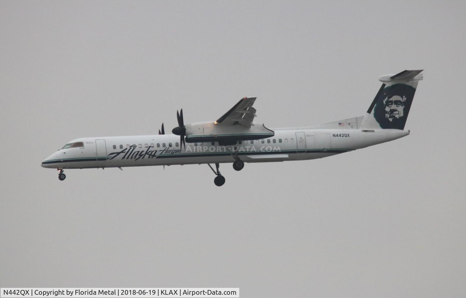 N442QX, 2010 Bombardier DHC-8-402 Dash 8 C/N 4352, QXE Q400 zx MMH-KLAX