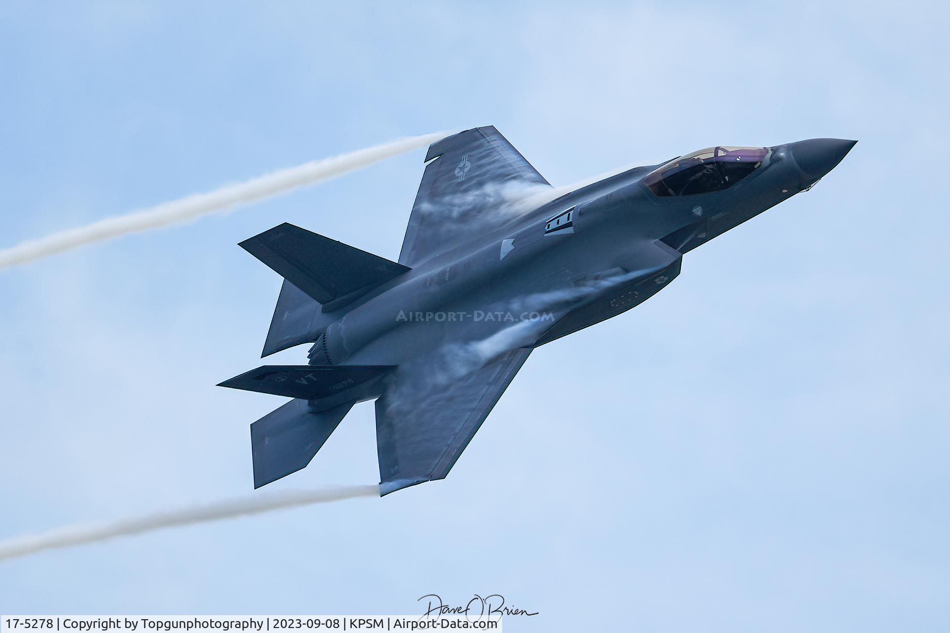 17-5278, 2016 Lockheed Martin F-35A Lightning II C/N AF-220, 158th FW working the pattern before the air show