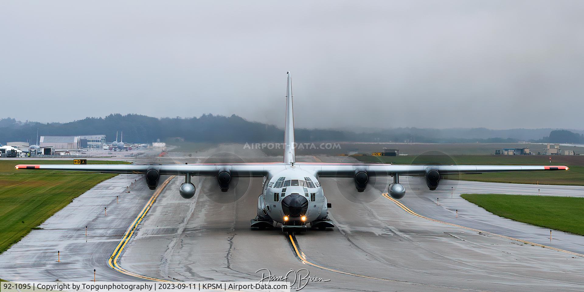 92-1095, 1992 Lockheed LC-130H Hercules C/N 382-5405, SKIER95 departing for Schenectedy NY