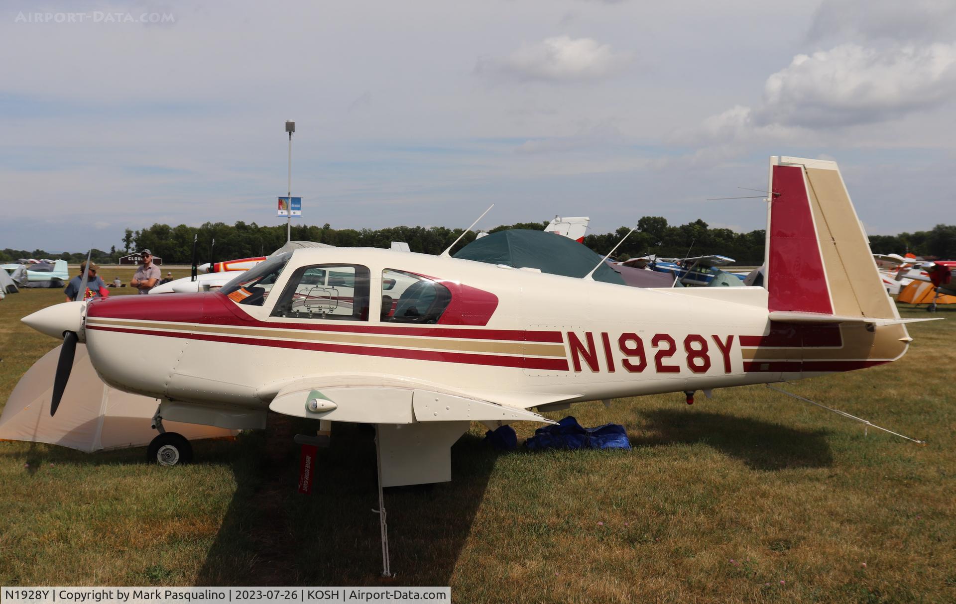 N1928Y, 1964 Mooney M20E C/N 235, Mooney M20E