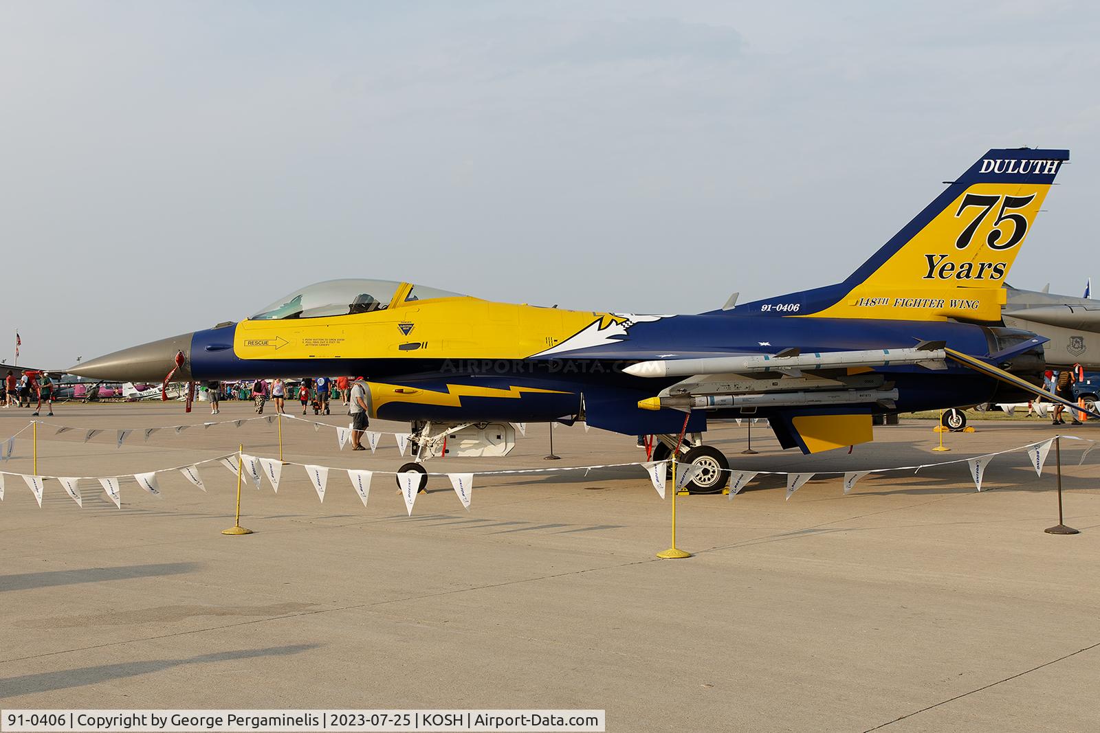 91-0406, 1991 General Dynamics F-16CM Fighting Falcon C/N CC-104, Oshkosh 2023.
