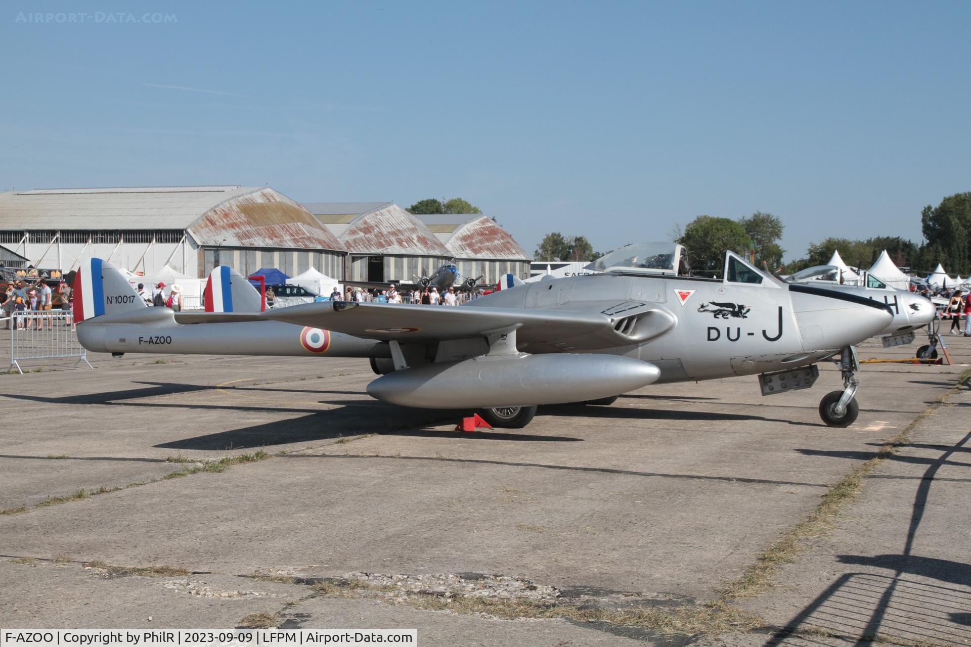 F-AZOO, De Havilland (FFA) Vampire FB.6 (DH-100) C/N 636, F-AZOO (J-1127) DH100 Vampire FB6 Air Legend Melun-Villaroche