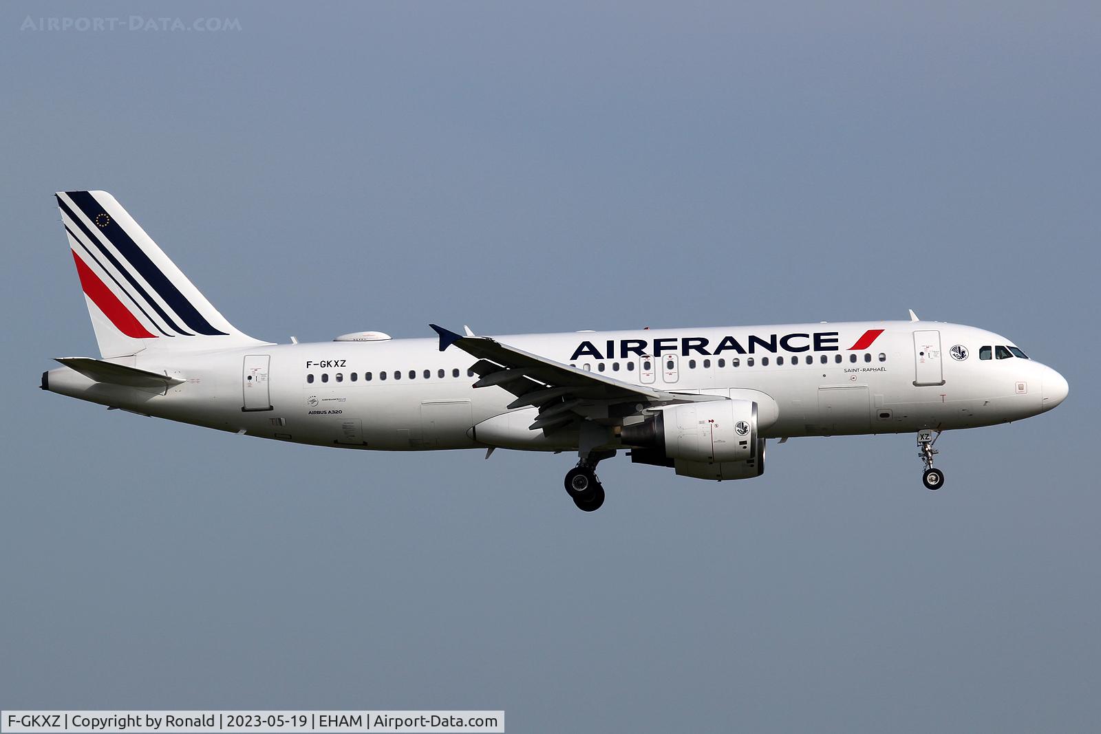 F-GKXZ, 2009 Airbus A320-214 C/N 4084, at spl
