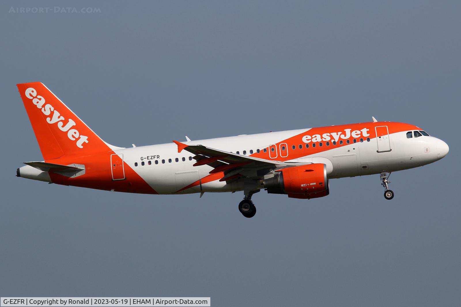 G-EZFR, 2009 Airbus A319-111 C/N 4125, at spl
