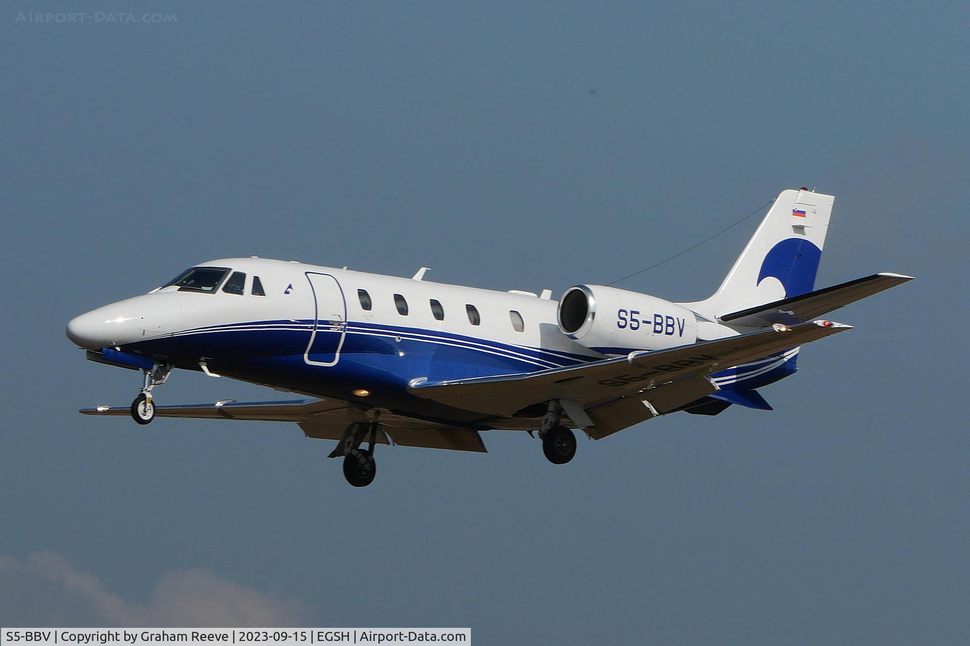 S5-BBV, Cessna 560XL Citation XLS+ C/N 560-6335, Landing at Norwich.
