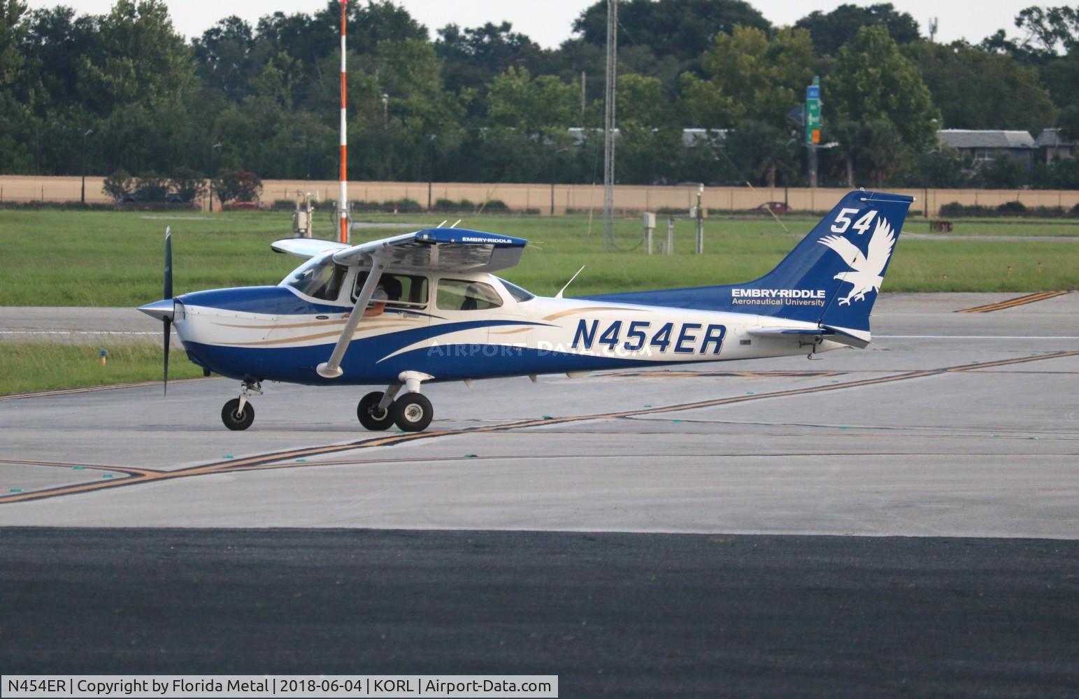 N454ER, 2015 Cessna 172S C/N 172S11588, C172S zx