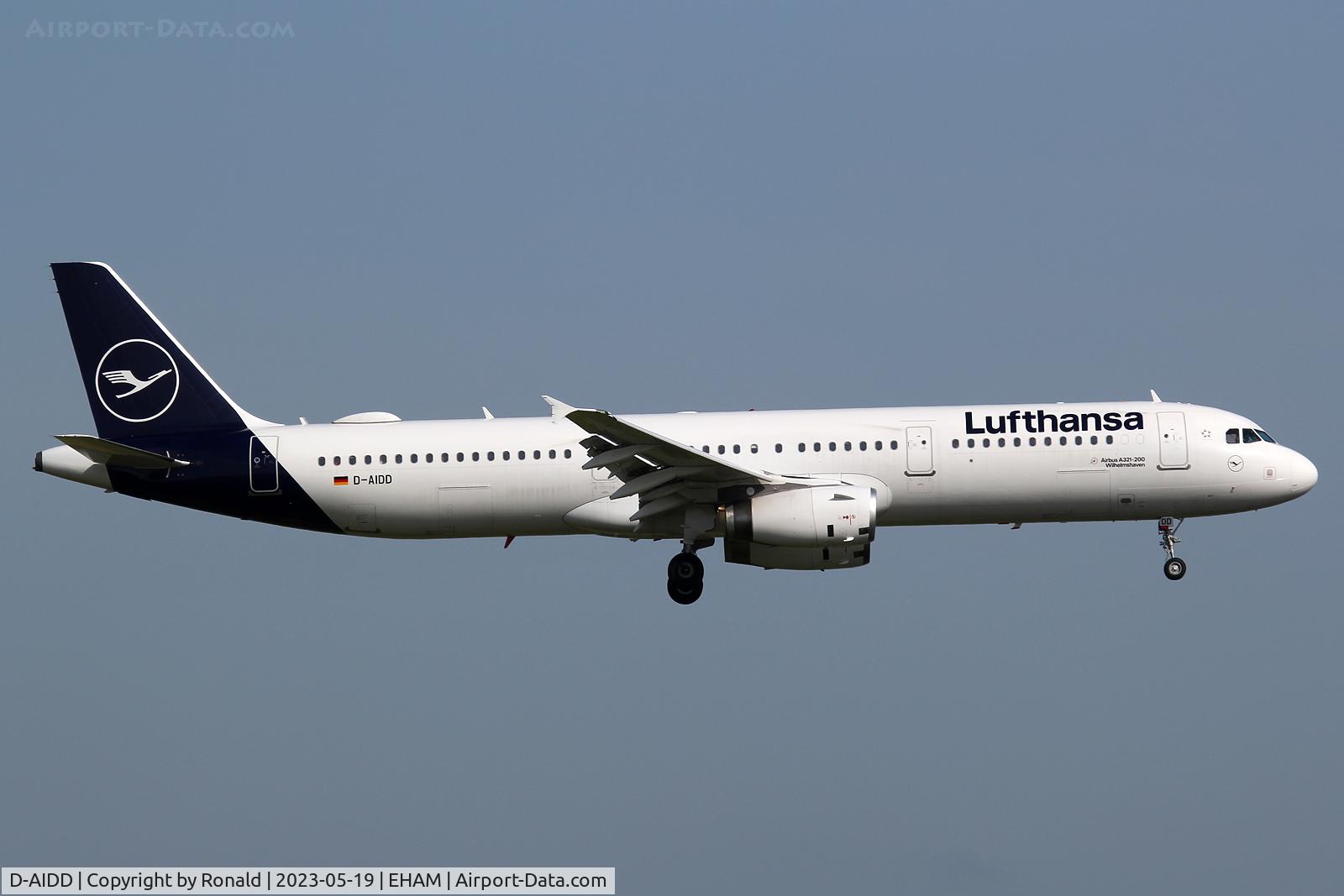 D-AIDD, 2010 Airbus A321-231 C/N 4585, at spl