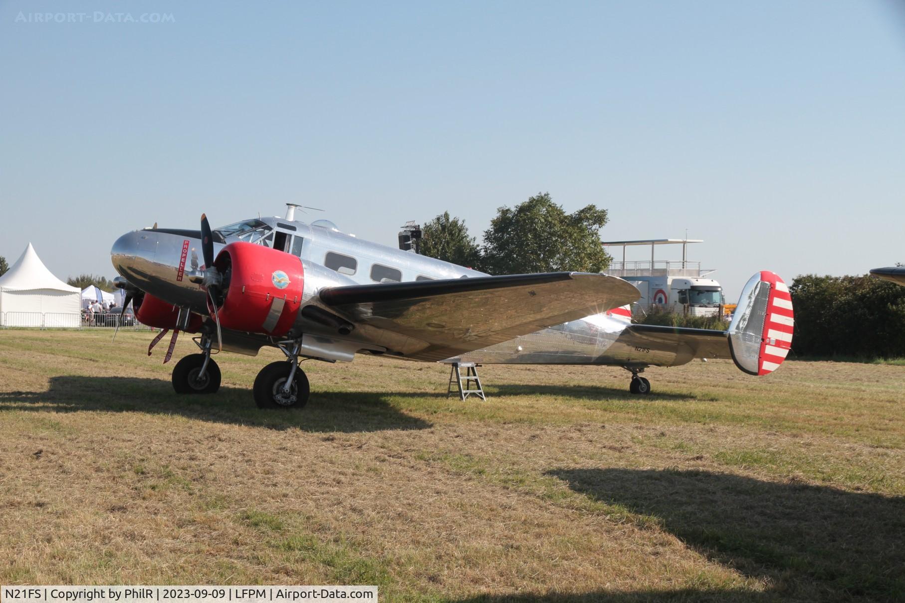 N21FS, 1952 Beech Expeditor 3NM C/N CA-138, N21FS 1952 Beech D18S Air Legend Melun-Villaroche