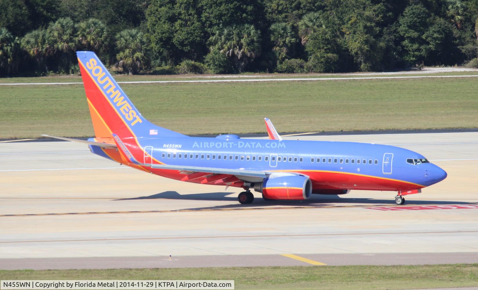 N455WN, 2004 Boeing 737-7H4 C/N 32462, SWA 737 oc zx AUS-TPA