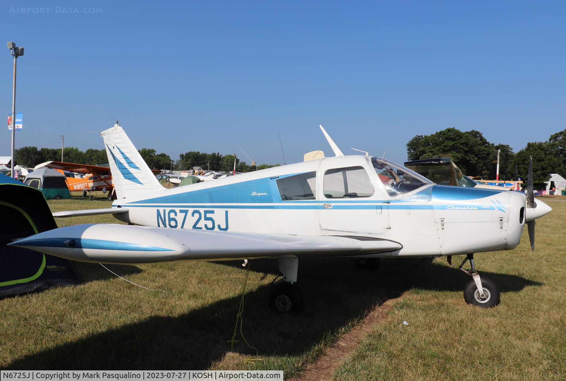 N6725J, 1968 Piper PA-28-140 C/N 28-24432, Piper PA-28-140