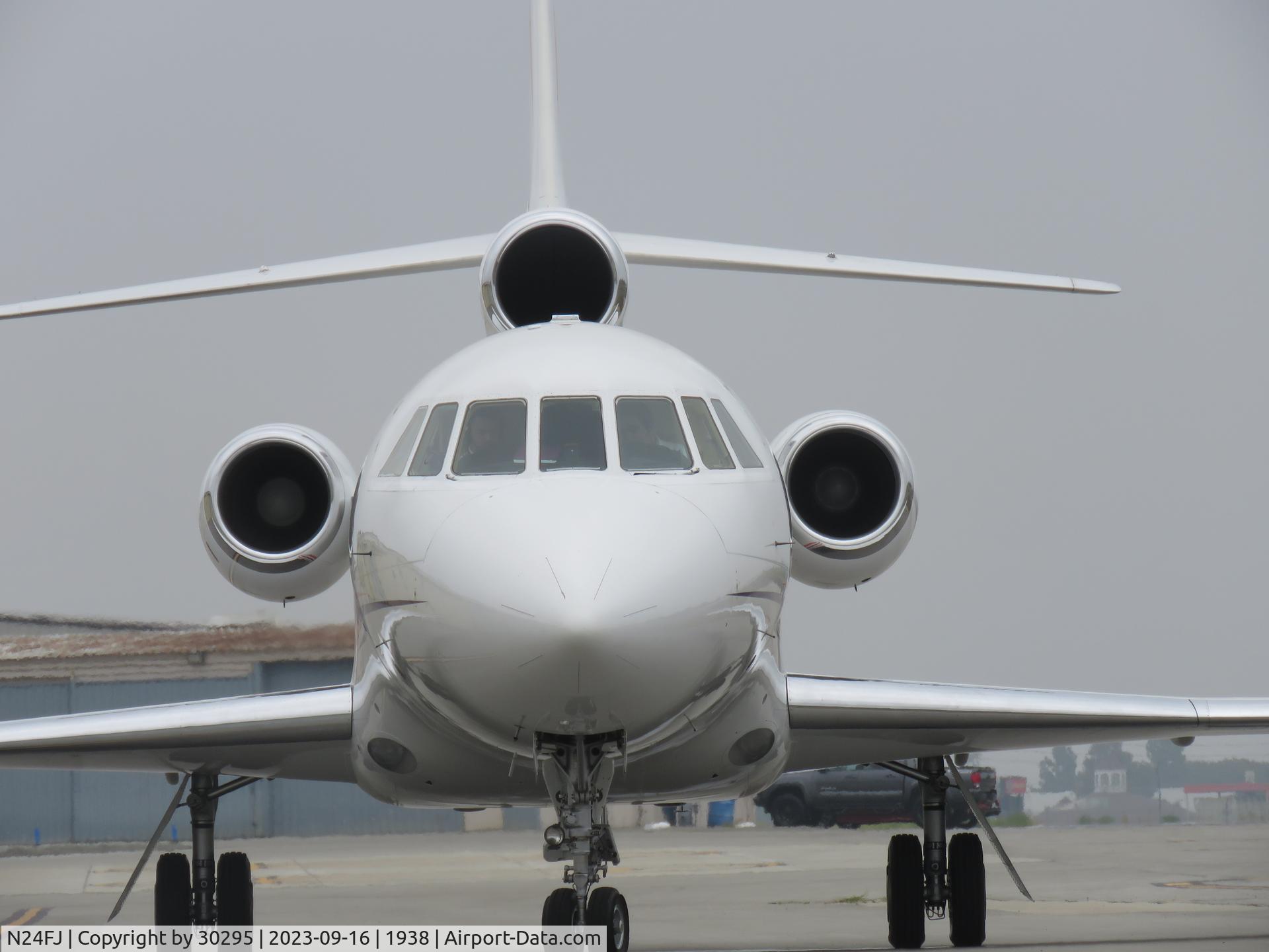 N24FJ, 1995 Dassault Mystere Falcon 900 C/N 143, 3 G/H TFE731s