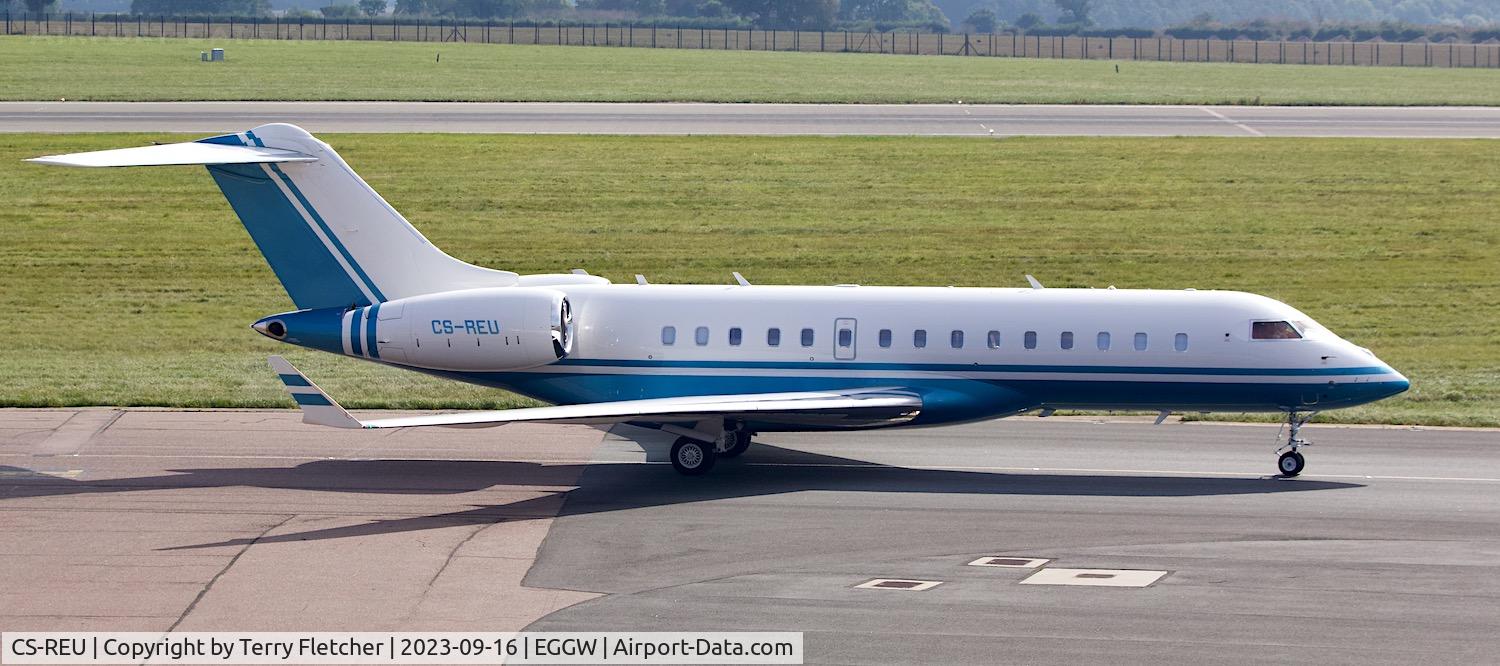 CS-REU, 2017 Bombardier Global 6000 C/N 9823, At Luton Airport
