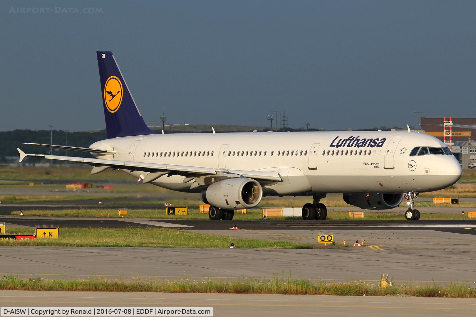 D-AISW, 2009 Airbus A321-231 C/N 4087, at fra