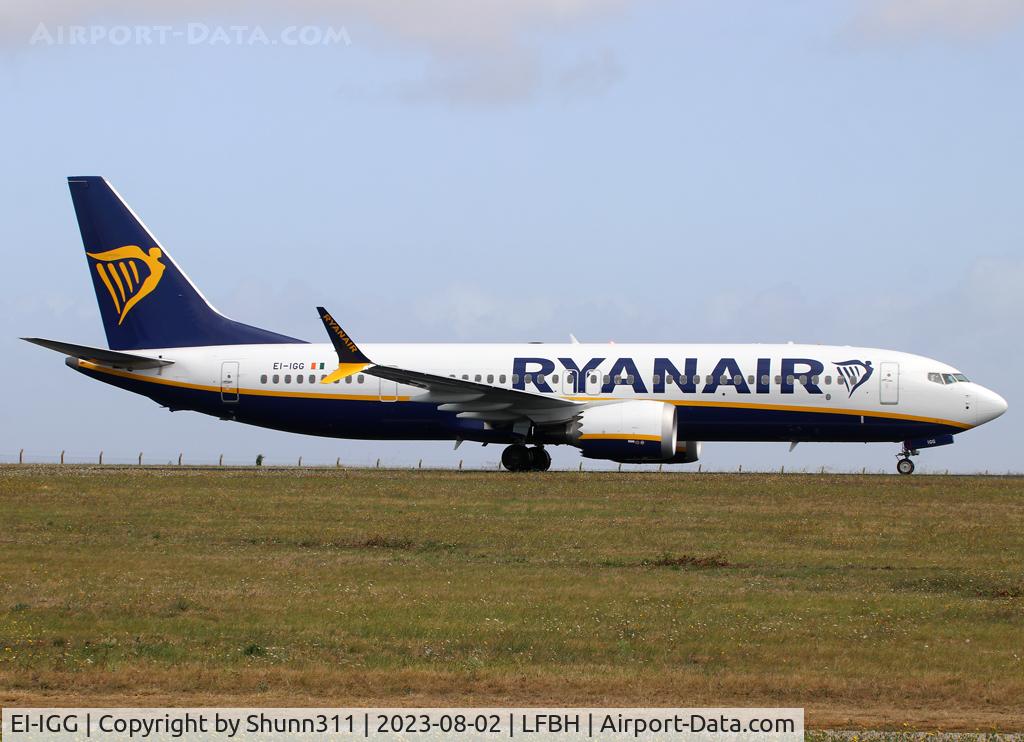 EI-IGG, 2023 Boeing 737-8-200 MAX C/N 62348, Taking off...