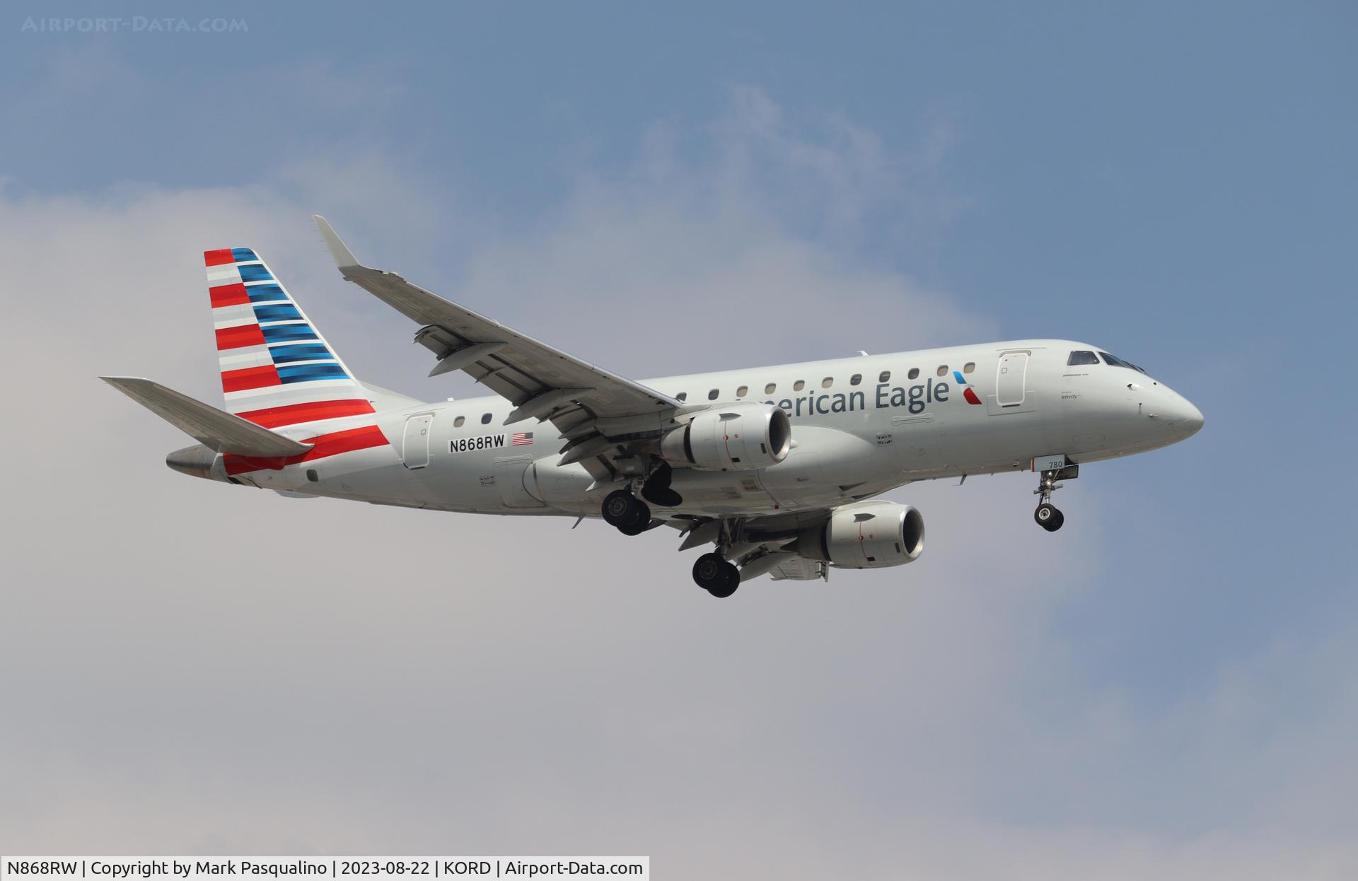 N868RW, 2006 Embraer 170SU (ERJ-170-100SU) C/N 17000131, ERJ-170-100SU