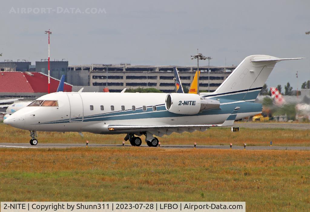 2-NITE, 2001 Bombardier Challenger 604 (CL-600-2B16) C/N 5520, Lining up rwy 32R for departure...
