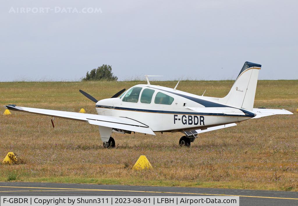 F-GBDR, Beech F33A Bonanza C/N CE-740, Parked in the grass...