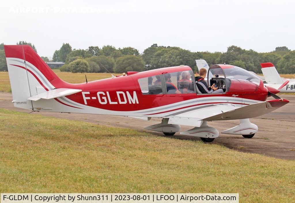 F-GLDM, Robin DR-400-180 Regent Regent C/N 2093, Ready for a new flight...