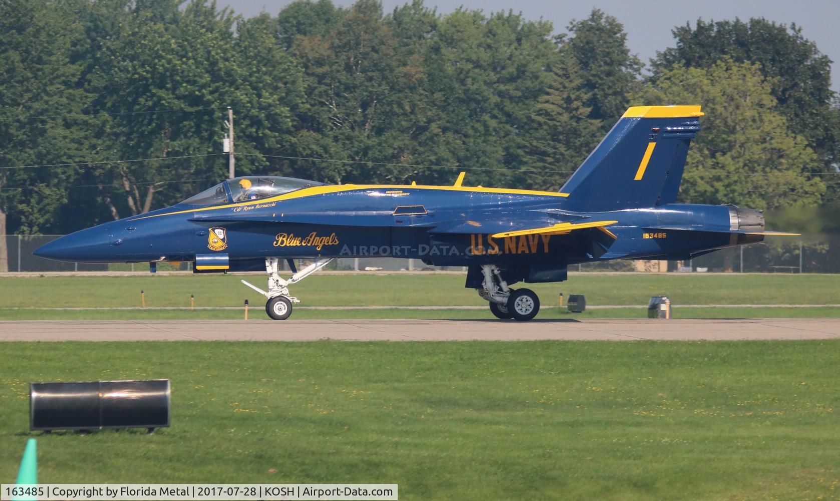 163485, 1988 McDonnell Douglas F/A-18C Hornet C/N 0717/C044, OSH 2017 zx