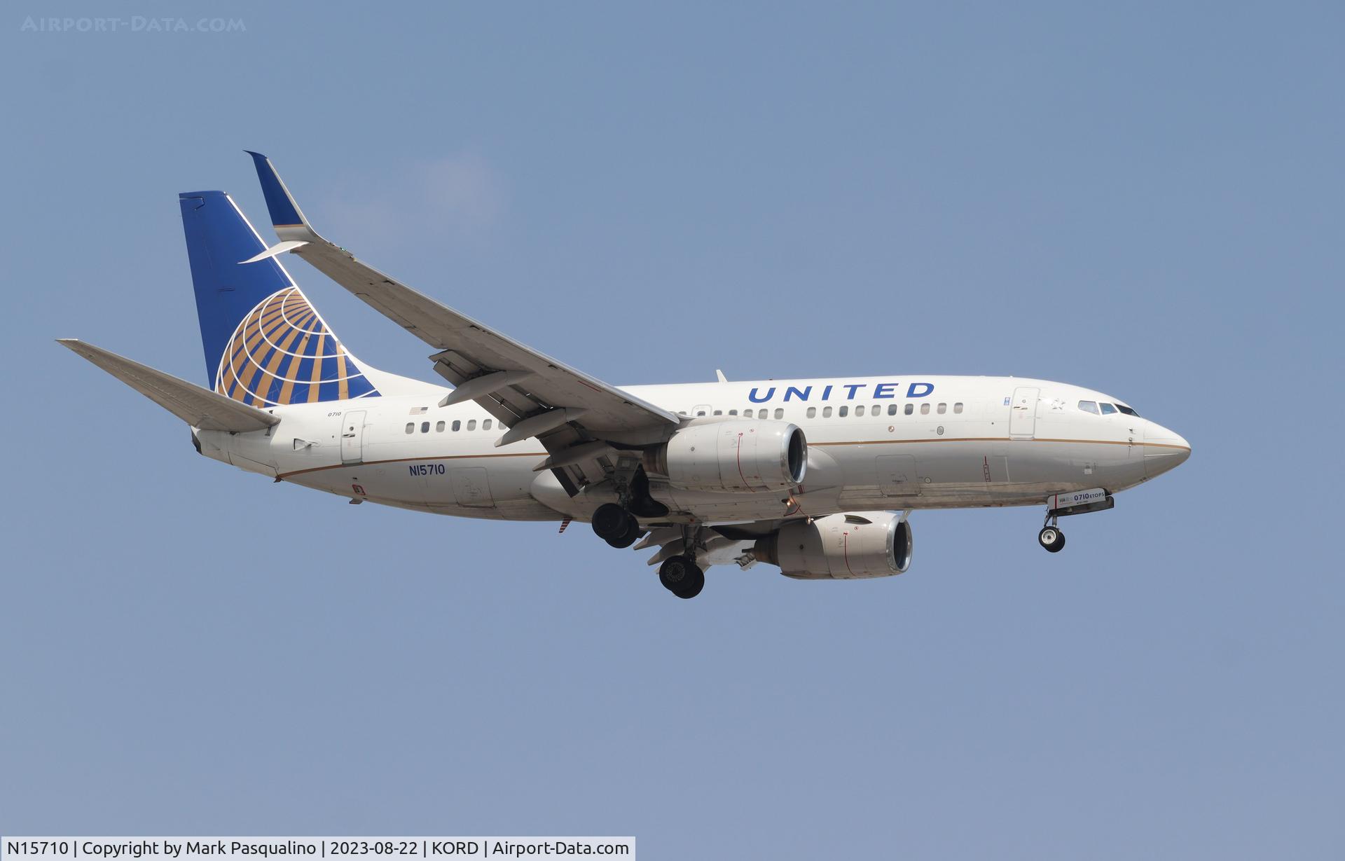 N15710, 1998 Boeing 737-724 C/N 28780, Boeing 737-724