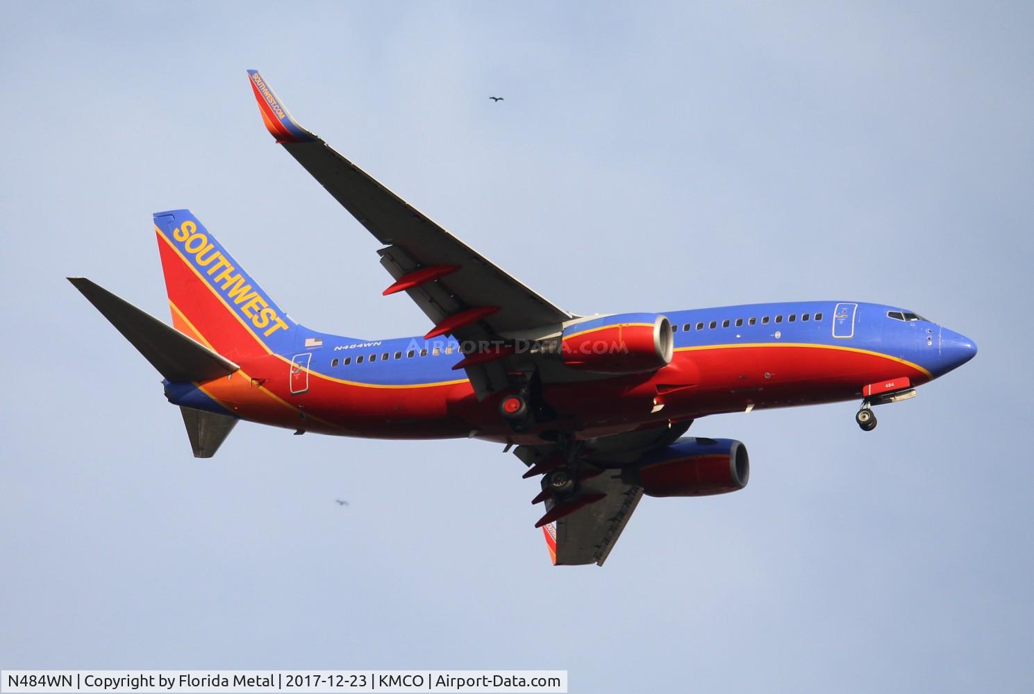 N484WN, 2004 Boeing 737-7H4 C/N 33841, SWA 737 oc zx BNA-MCO