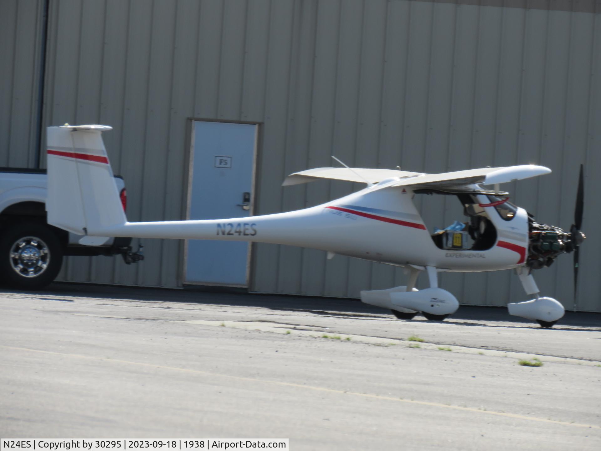 N24ES, 2022 PIPISTREL Virus SW C/N VSWX1270013, Being worked on