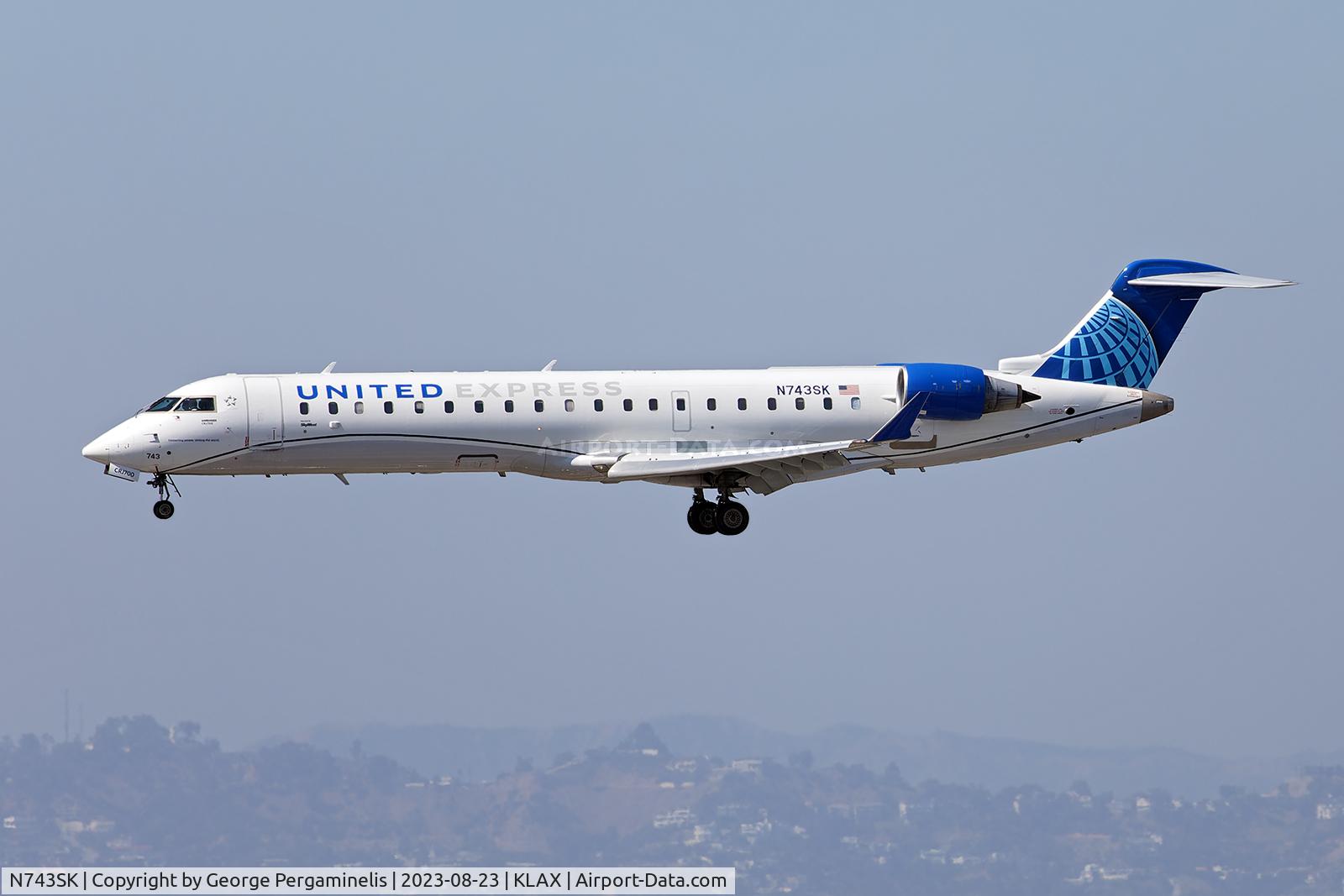 N743SK, 2005 Canadair CL-600-2C10 Regional Jet CRJ-700 C/N 10199, Final 24R