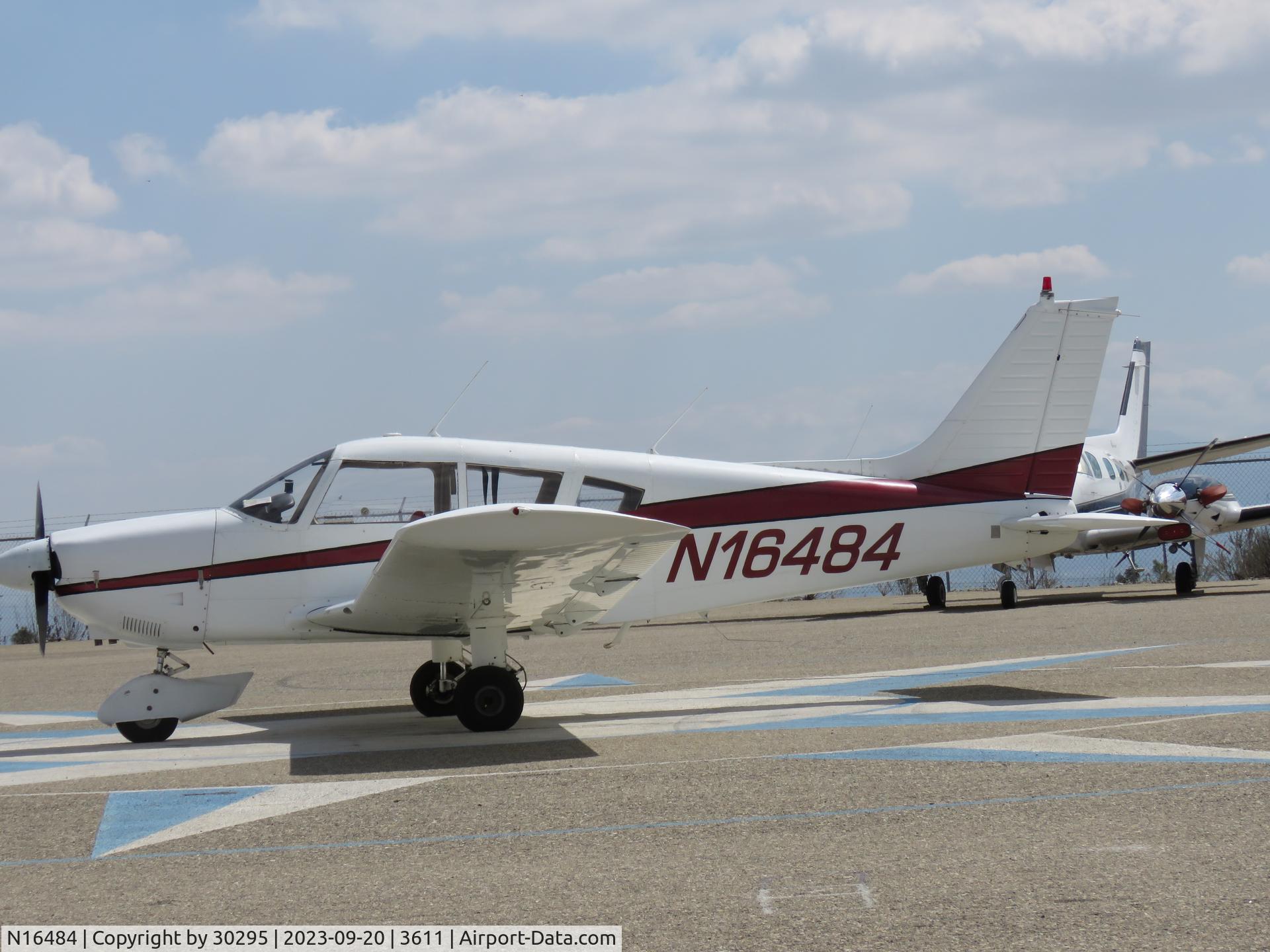 N16484, 1973 Piper PA-28-180 C/N 28-7305264, Parked