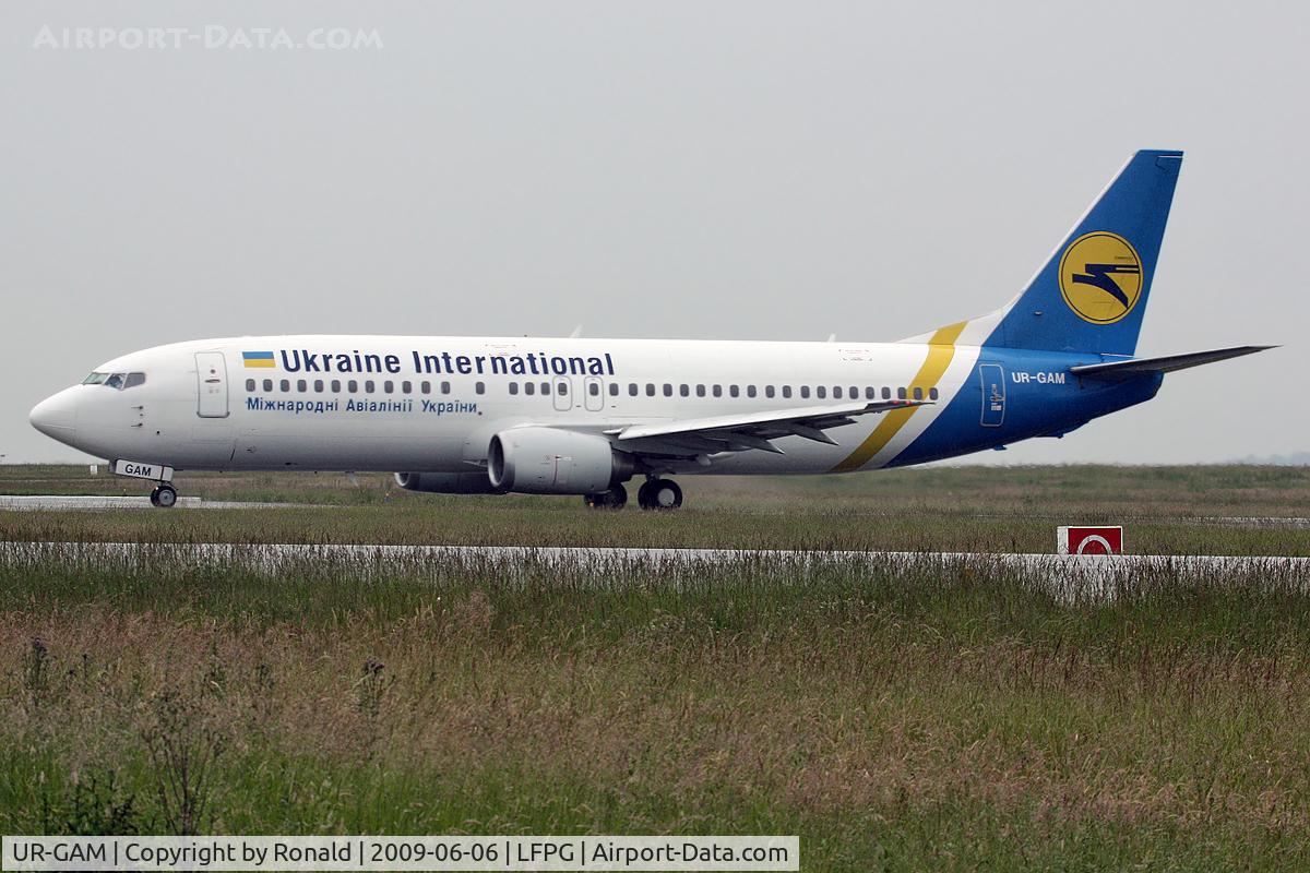 UR-GAM, 1992 Boeing 737-4Y0 C/N 25190, at cdg