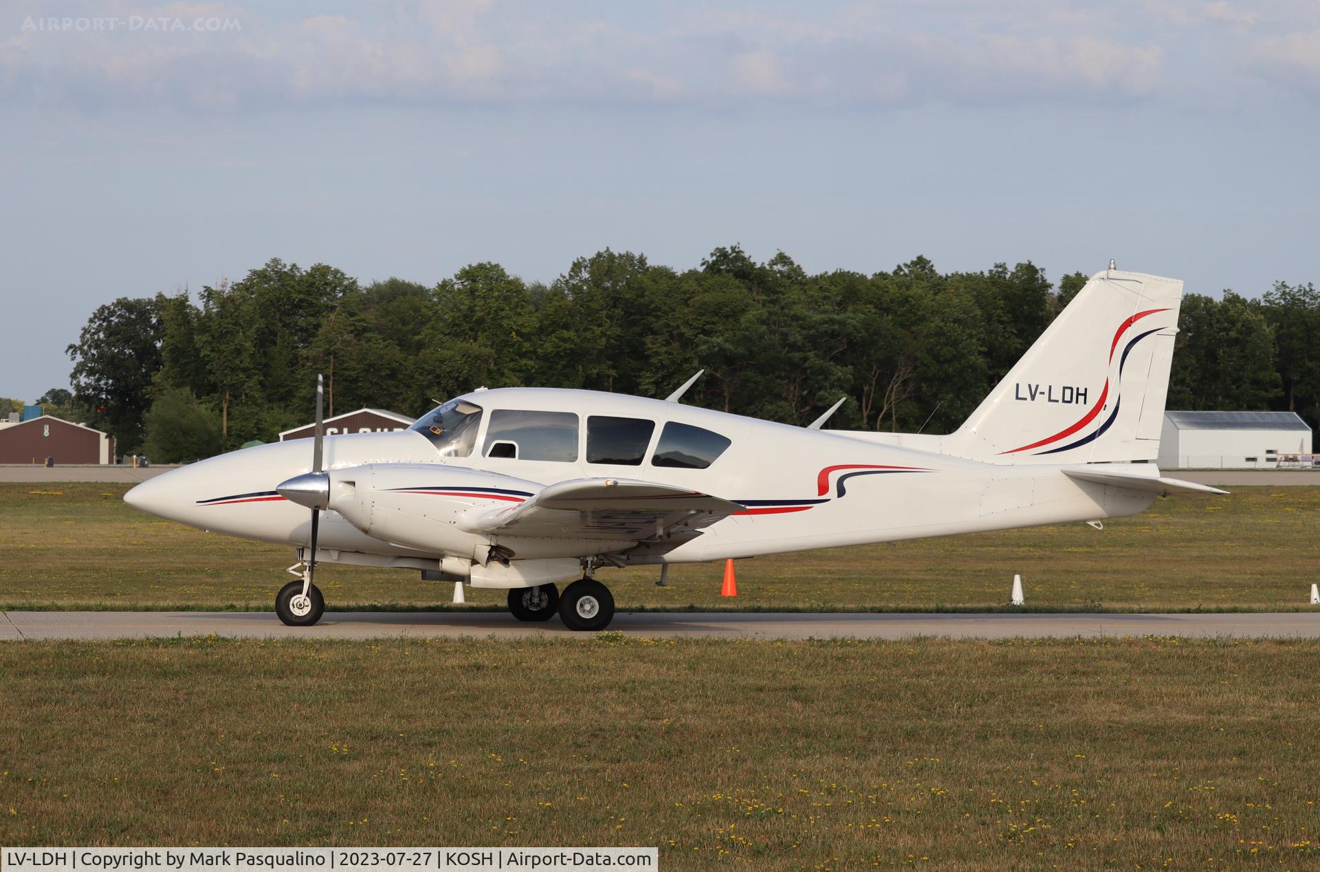 LV-LDH, 1973 Piper PA-23-250 C/N 27-7304978, Piper PA-23-250