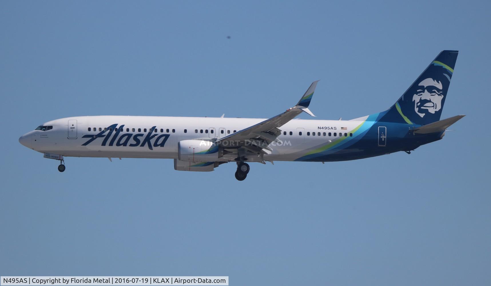 N495AS, 2016 Boeing 737-900/ER C/N 41728, ASA 739 zx