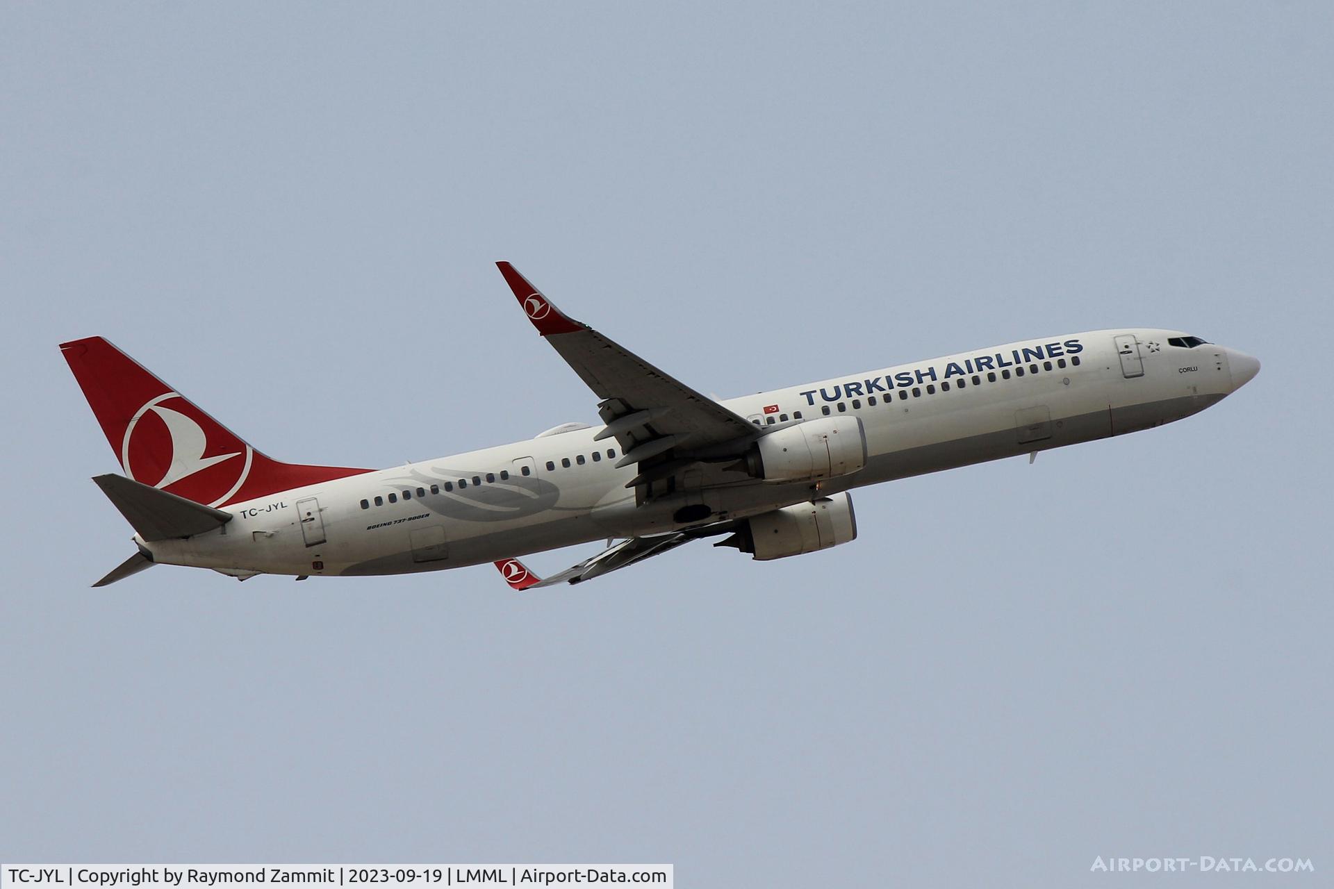 TC-JYL, 2015 Boeing 737-9F2/ER C/N 42010, B737-900 TC-JYL Turkish Airlines