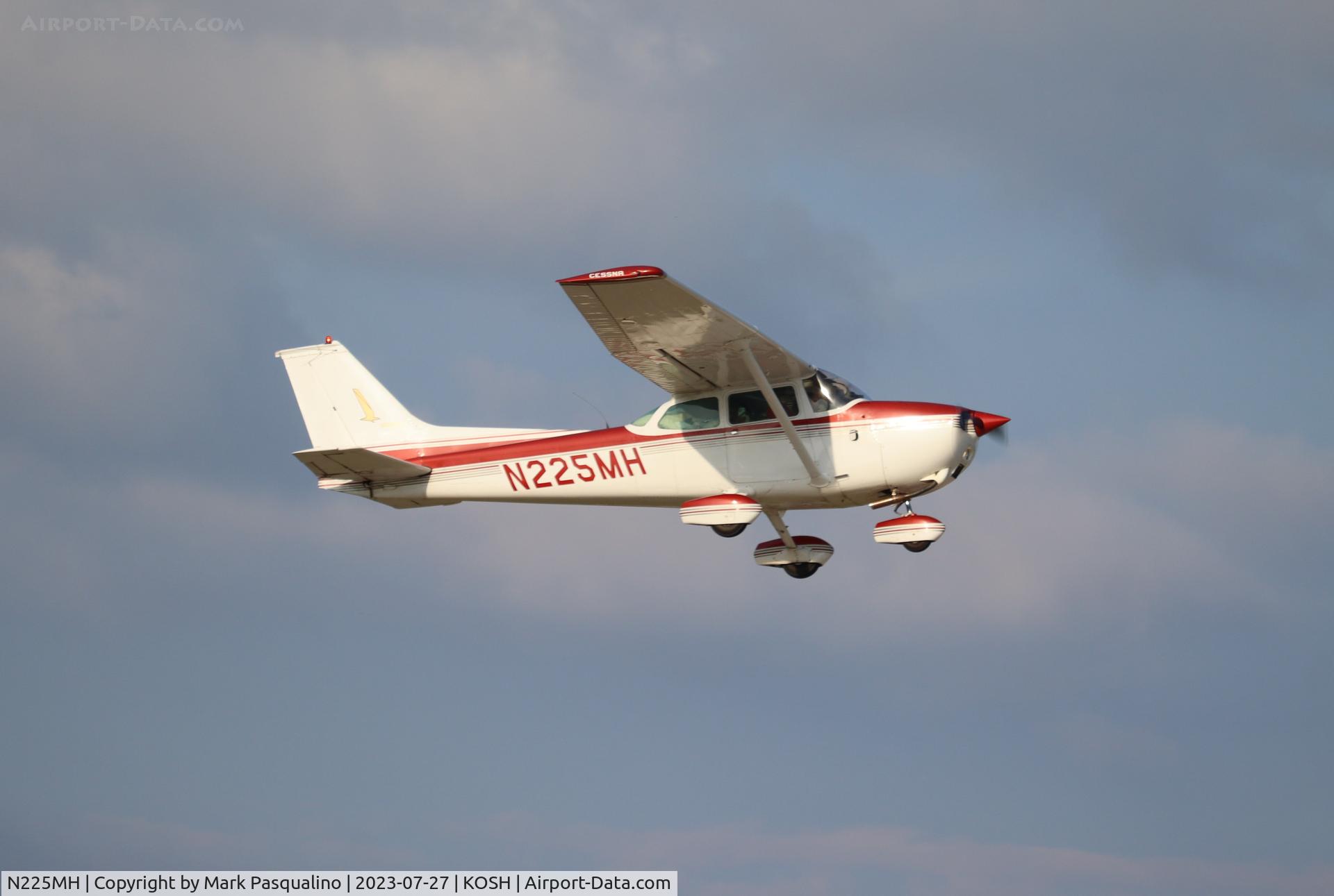 N225MH, 1974 Cessna 172M C/N 17263156, Cessna 172M