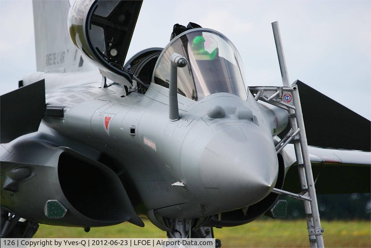 126, Dassault Rafale C C/N 126, Dassault Rafale C, Flight line, Evreux-Fauville AB 105 (LFOE)