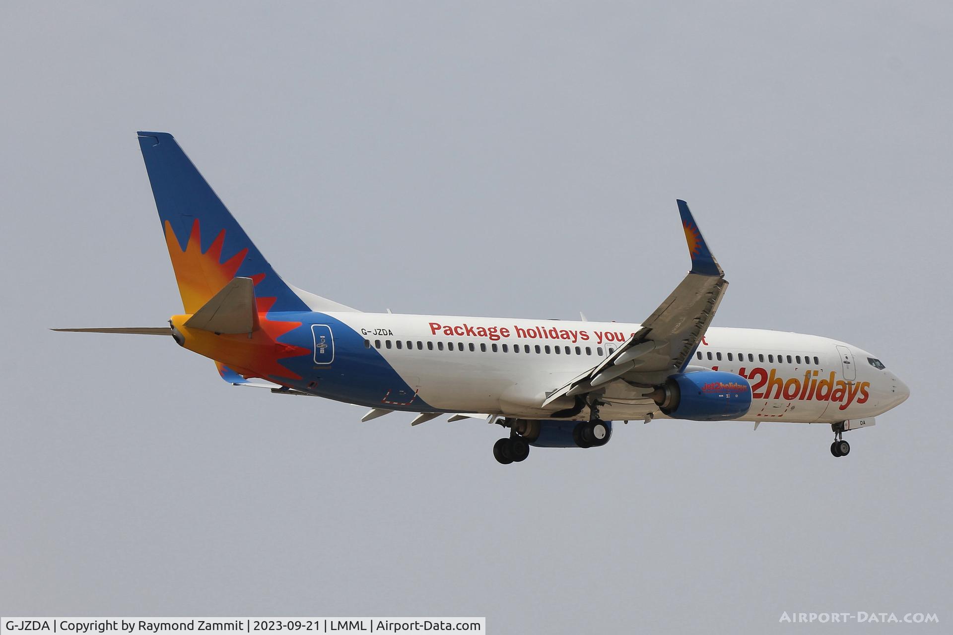 G-JZDA, 2012 Boeing 737-82R C/N 40014, B737-800 G-JZDA Jet2Com