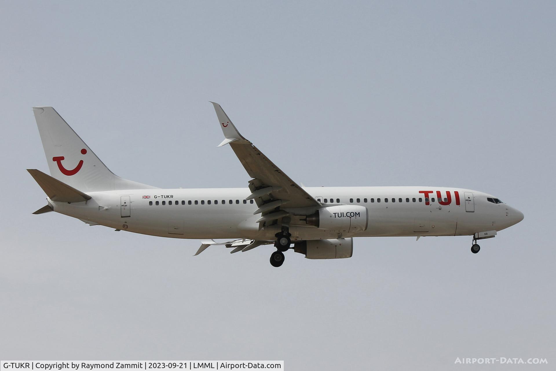 G-TUKR, 2011 Boeing 737-8K5 C/N 37260, B737-800 G-TUKR TuiFly