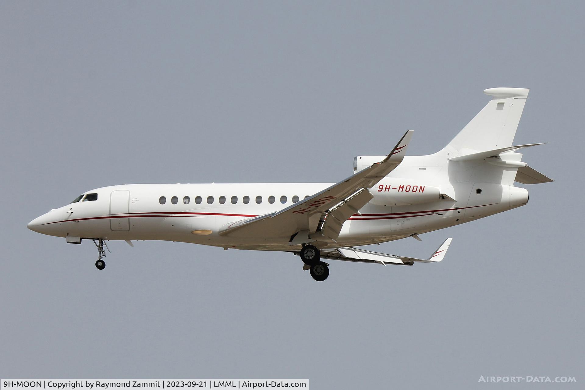 9H-MOON, 2010 Dassault Falcon 7X C/N 104, Dassault Falcon 7X 9H-MOON Skyfirst