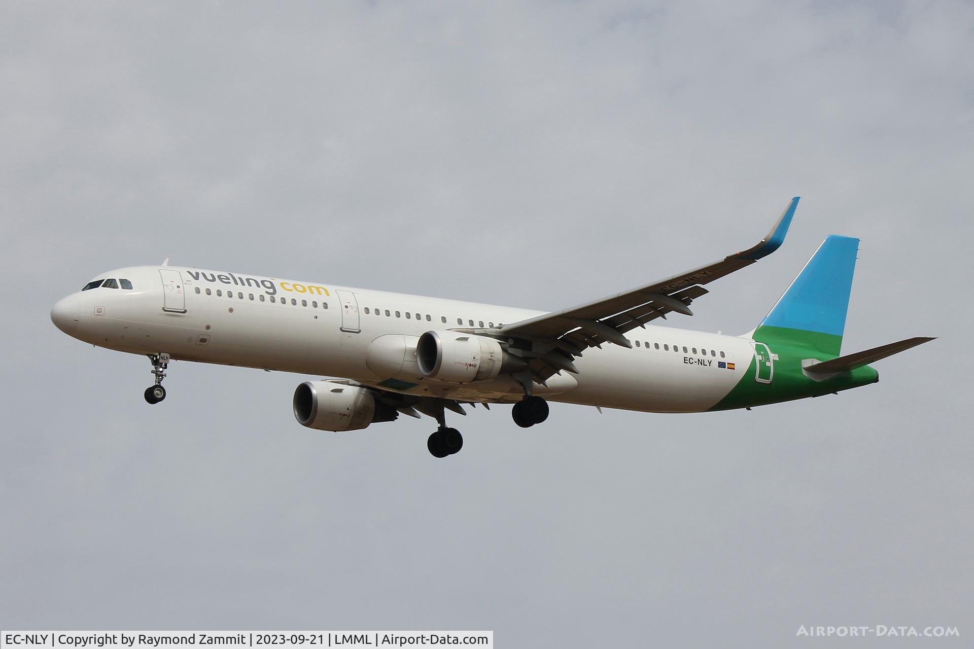 EC-NLY, 2015 Airbus A321-211 C/N 6719, A321 EC-NLY Vueling
